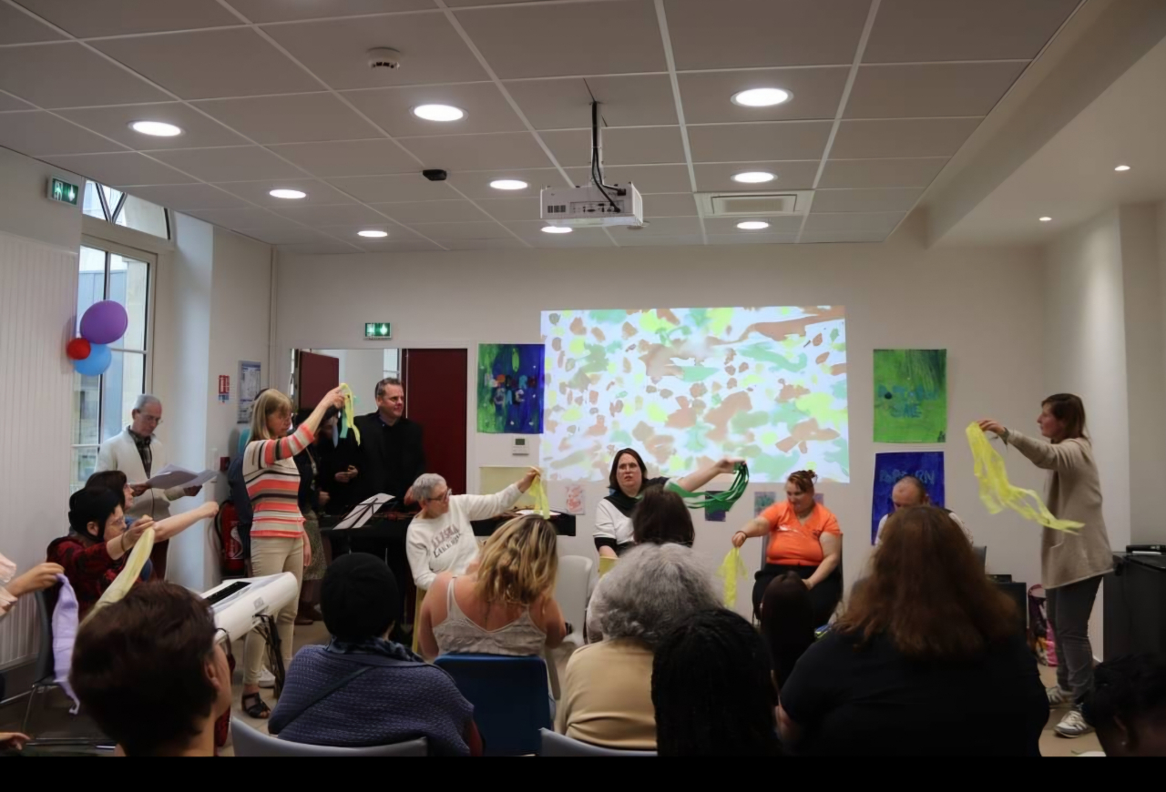 🎶🎨 Quand la musique et les arts plastiques deviennent vecteurs d’inclusion